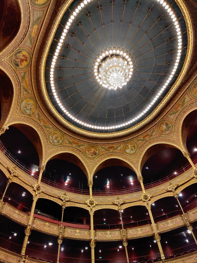 Théâtre du Châtelet lustre de la Grande Salle