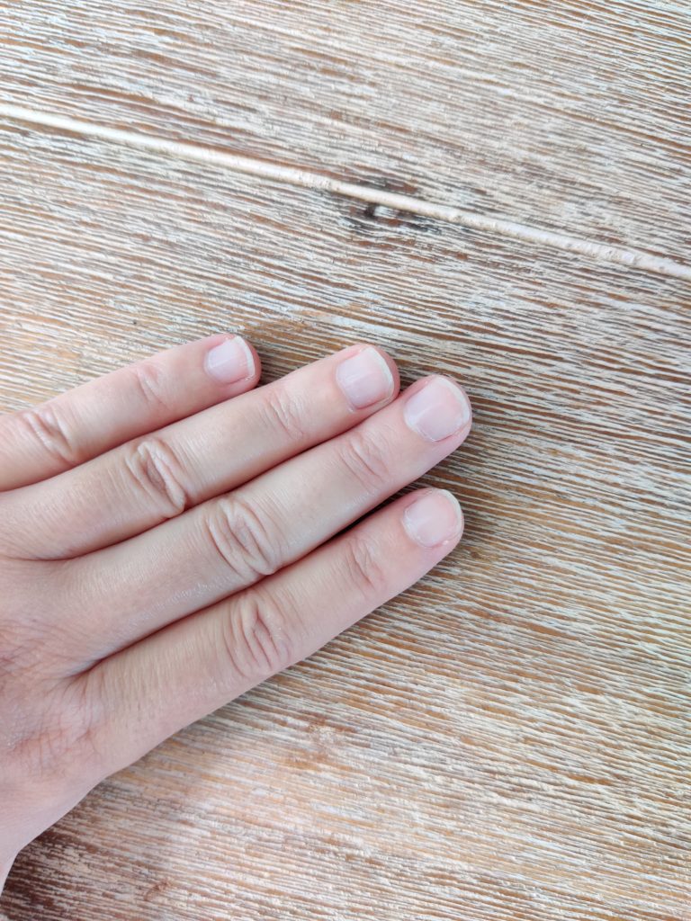 Résultats vitamines à mâcher Hairburst sur les ongles au bout de deux semaines