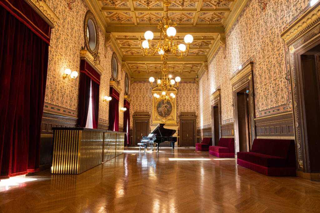 Le grand foyer au Théâtre du Châtelet